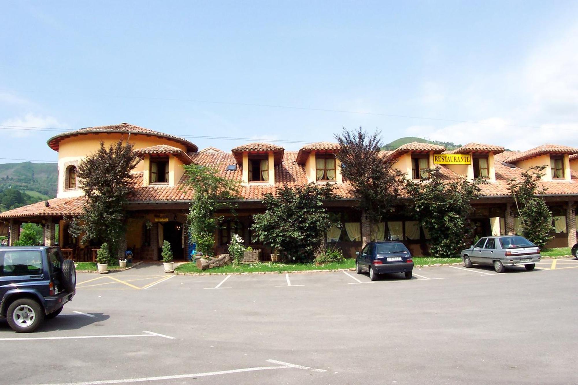 Conjunto Hotelero La Pasera Soto De Cangas Esterno foto