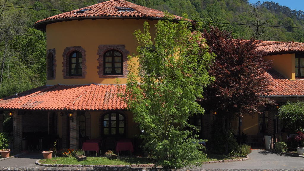 Conjunto Hotelero La Pasera Soto De Cangas Esterno foto